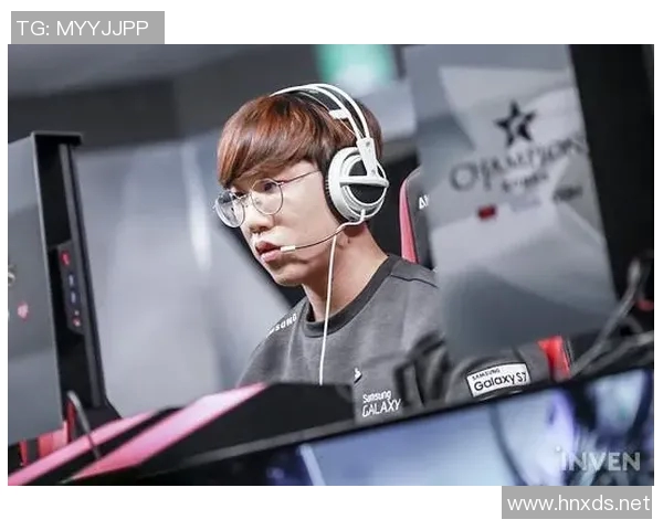 张丽专访：从新手到职业选手的英雄联盟成长之路回顾