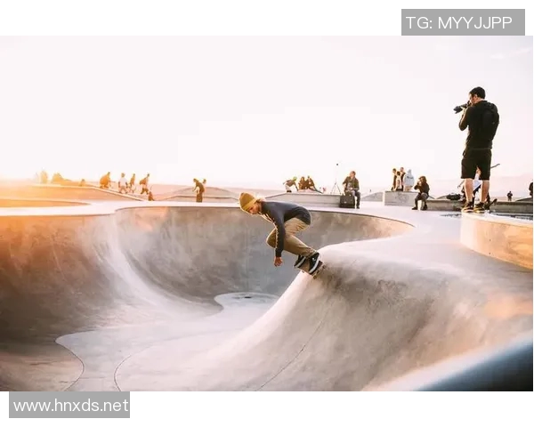 李伟独家分享滑板心得与技巧助你轻松掌握滑板运动的乐趣与挑战