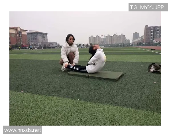 体育偶像背后的奋斗故事:从草根到巅峰的荣耀与坚持 体育偶像背后的奋斗故事:从草根到巅峰的荣耀与坚持